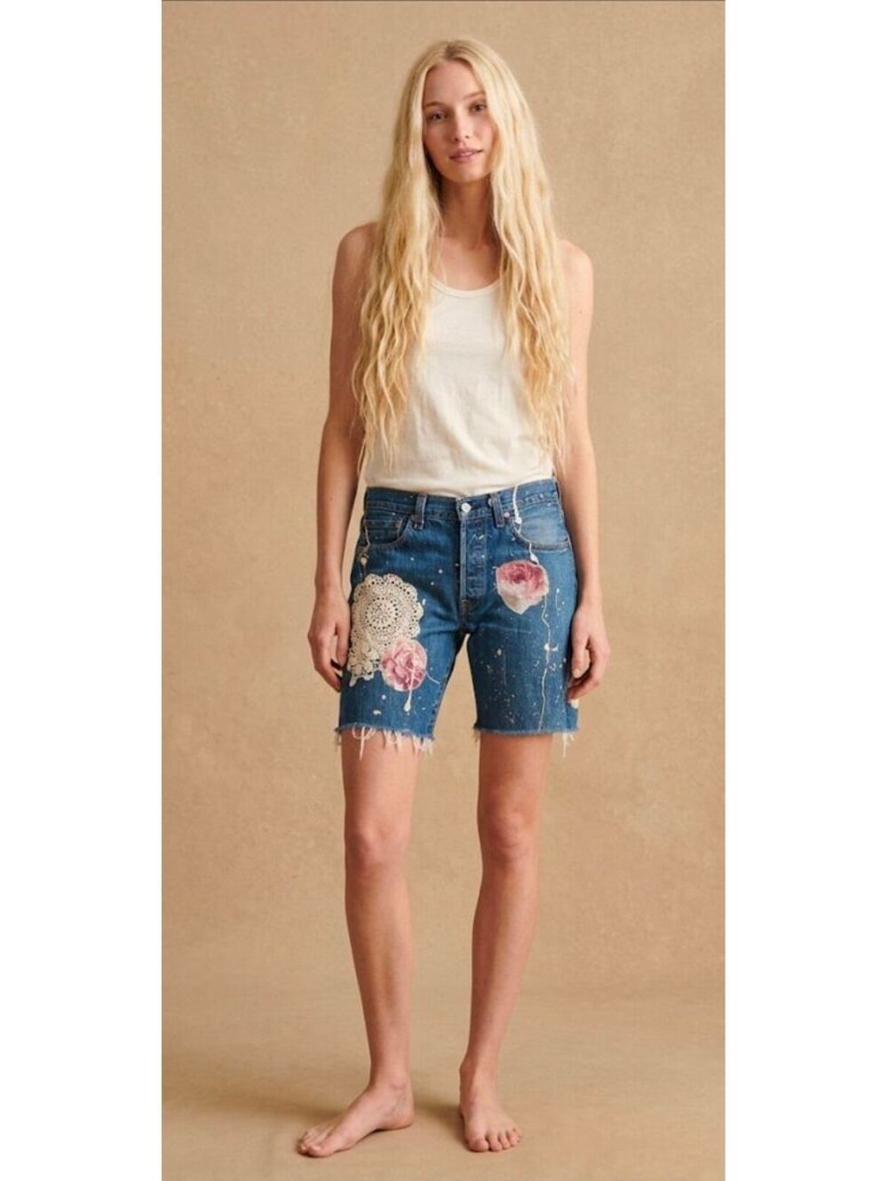 10.$220|Sz.Small| Tricia Fix Embellished Levi's 501 Denim Shorts